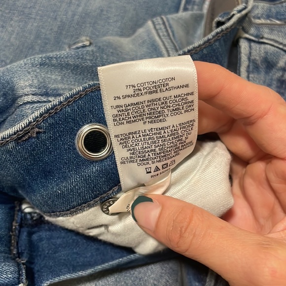 Super high rise skinny Express jeans cropped and hemmed from the ankle. - Picture 9 of 9